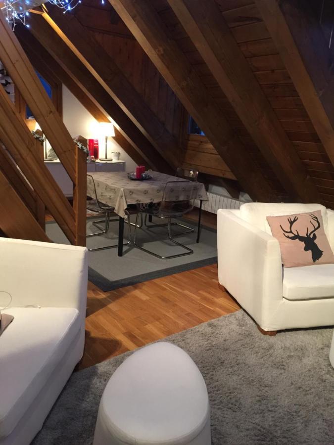 Esplendido Atico En Sallent Con Vistas Sallent De Gallego Exterior photo