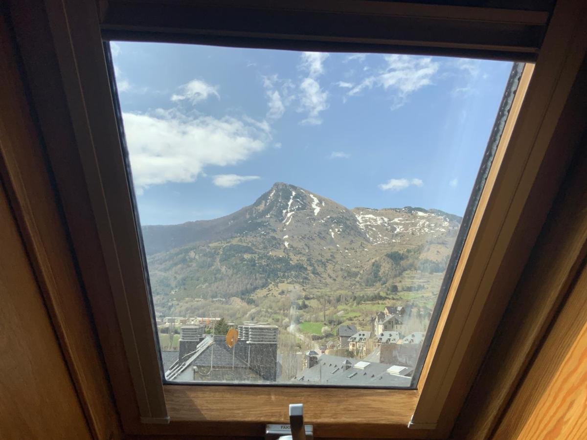 Esplendido Atico En Sallent Con Vistas Sallent De Gallego Exterior photo
