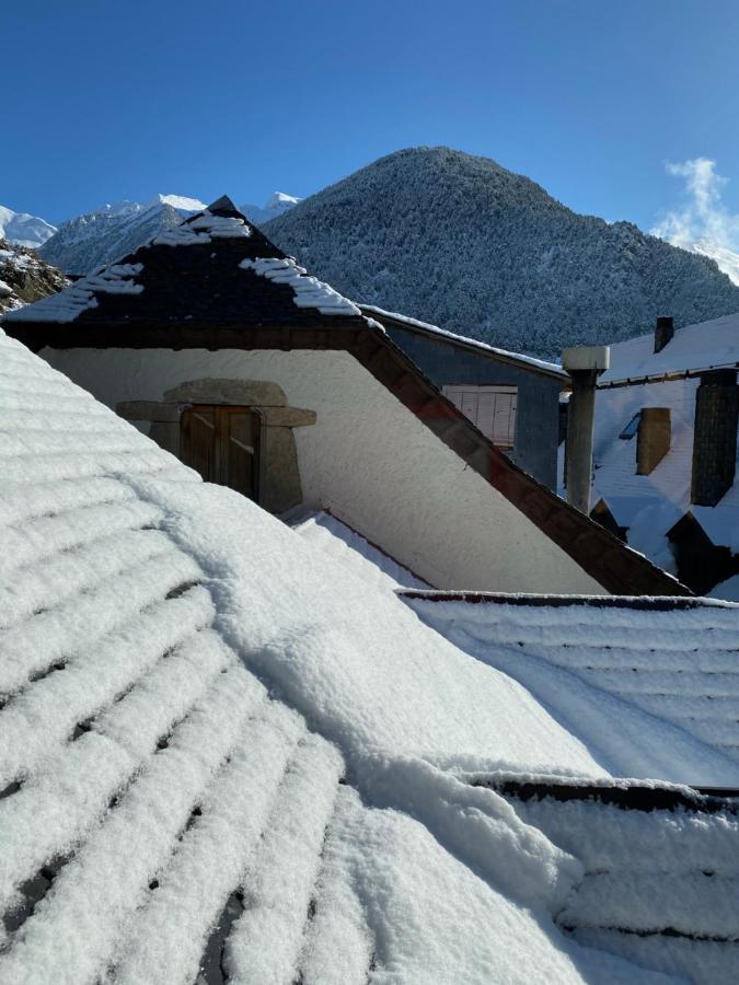 Esplendido Atico En Sallent Con Vistas Sallent De Gallego Exterior photo