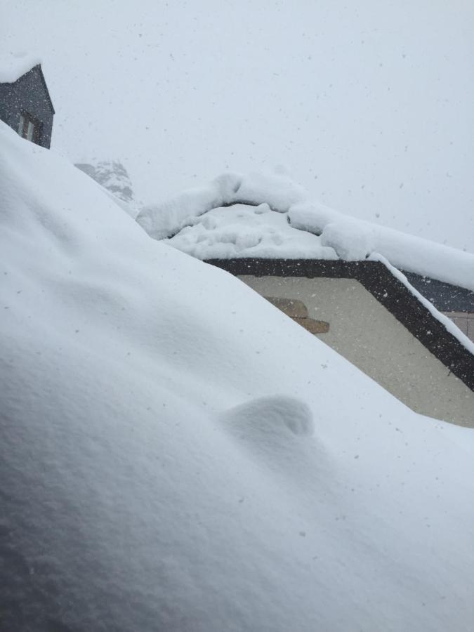 Esplendido Atico En Sallent Con Vistas Sallent De Gallego Exterior photo