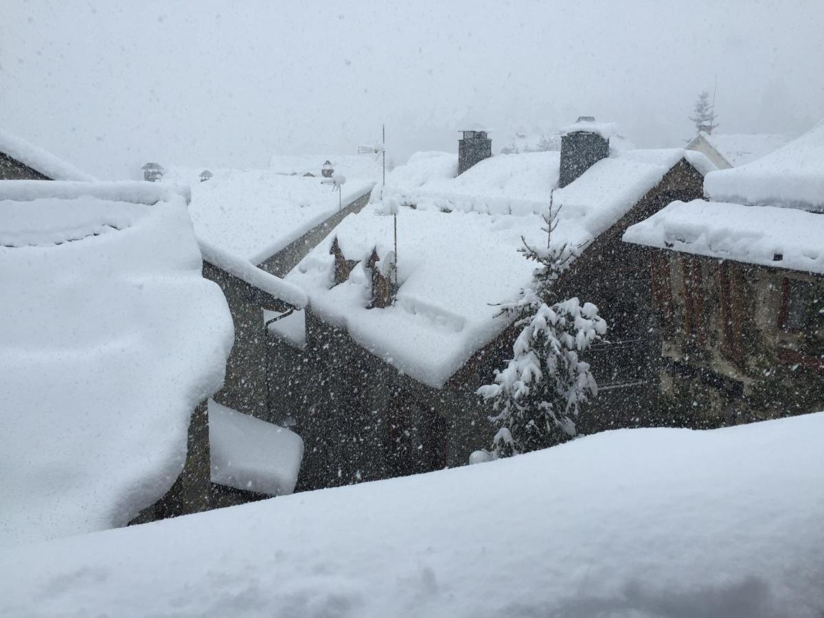 Esplendido Atico En Sallent Con Vistas Sallent De Gallego Exterior photo